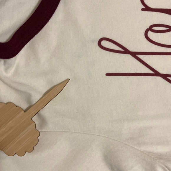 Grounds & Hounds Tee Size XL 100% ring spun cotton. - Picture 6 of 10